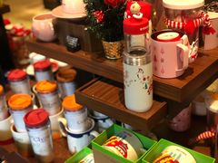 零售区-星巴克臻选(广州沙面店)