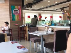 大堂-嘉和一品粥(首经贸店)