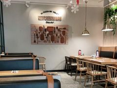 大堂-必胜客(百联又一城店)