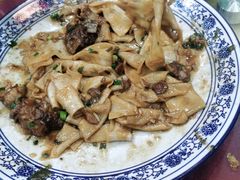 -壹阁胡羊焖饼(特色小吃街店)