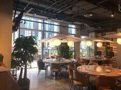 大堂-日进一片海.生腌海鲜火锅.宵夜烧烤(三里屯总店)