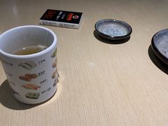 -万岁料理回转寿司(华贸店)