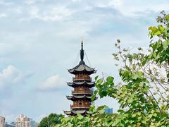 -龙华寺