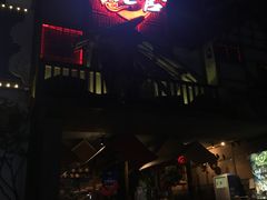 门面-哥老官重庆美蛙鱼头(西湖银泰十一哥店)