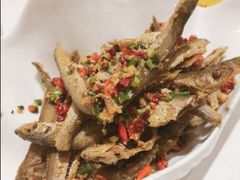 -丹江口渔村·湘味厨房(桃园店)