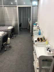 -YooMee优美智能科技美肤机构