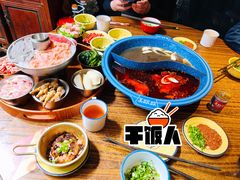 重庆红油经典鸳鸯锅-王歘歘·chuǎ火锅(五道营店)