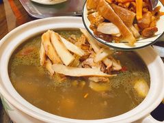 -杨记山珍鸡煲菌汤锅