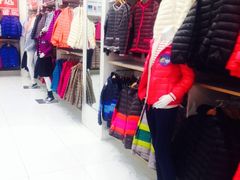 -优衣库(洛阳中州万达广场店)