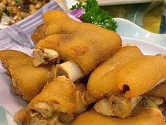 特色盐焗猪手-濠江渔港酒楼(湾仔海鲜街，会展中心店)