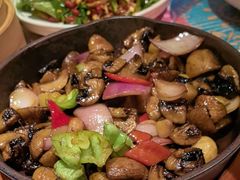 -云海肴·汽锅鸡·云南代表菜(天山百盛优客店)