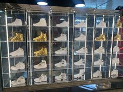 -Air Jordan(世贸天阶店)