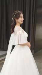 -艾米丽婚纱礼服