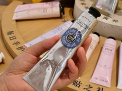 -杭州湖滨银泰in77