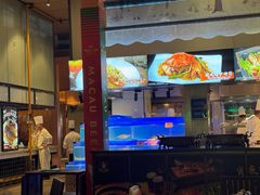 -喷泉广场餐厅·宵夜·海鲜烧烤大排档(长隆企鹅酒店)