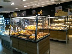面包甜点陈列柜-巴黎贝甜(华堂新辰汇店)
