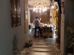 -泰·菩提树下[泰式按摩x精油SPAx肩颈头疗](新景店)