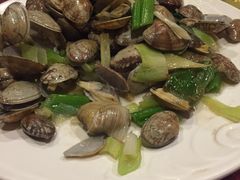 -鑫渔港海鲜本地菜·山海关浑锅(东戴河店)