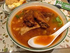 番茄浓汤鸡翅猪扒米线-华嫂冰室(尖沙咀店)