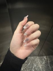 -UGIRL有个美甲