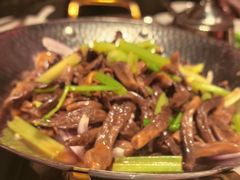 -艳阳天·非遗楚菜(武汉客厅店)