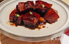 Citrus-flavored Braised Pork Belly