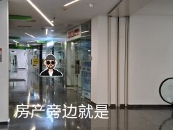 -老男孩男士理容馆·理发·烫染·修面