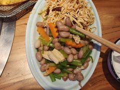 -山里屯铁锅炖·东北菜(康桥店)