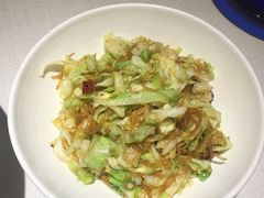 炝炒圆白菜粉丝-旺顺阁鱼头泡饼(常营店)