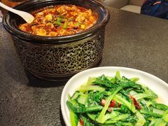 -万重锦·人文川菜馆(骡马市店)