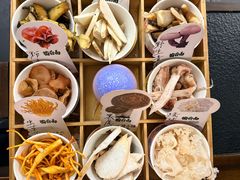 -菌自由丨野生菌火锅特色庭院餐厅(丽江古城店)