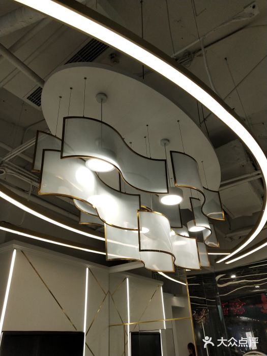 MYYF SALON烫发染发图片