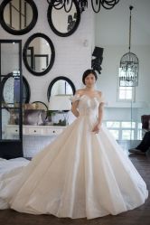 -纯色时光婚纱艺术馆WHITE