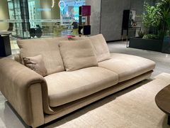 -罗奇堡家具(淮海西路店)