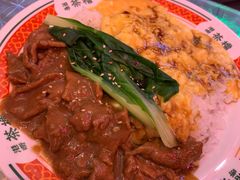 港式沙爹牛肉滑蛋饭-港嘢茶檔(古北1699广场店)