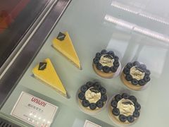 -UNI UNI(环亚凯瑟琳店)