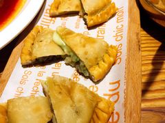 塔哈尔芝士羊肉饼-塔哈尔·新疆盛宴(城西银泰店)