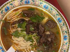 -金杨拉面王小吃面馆·牛三宝面·红烧牛肉粉