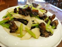 -连池鱼豆味坊(风景区店)