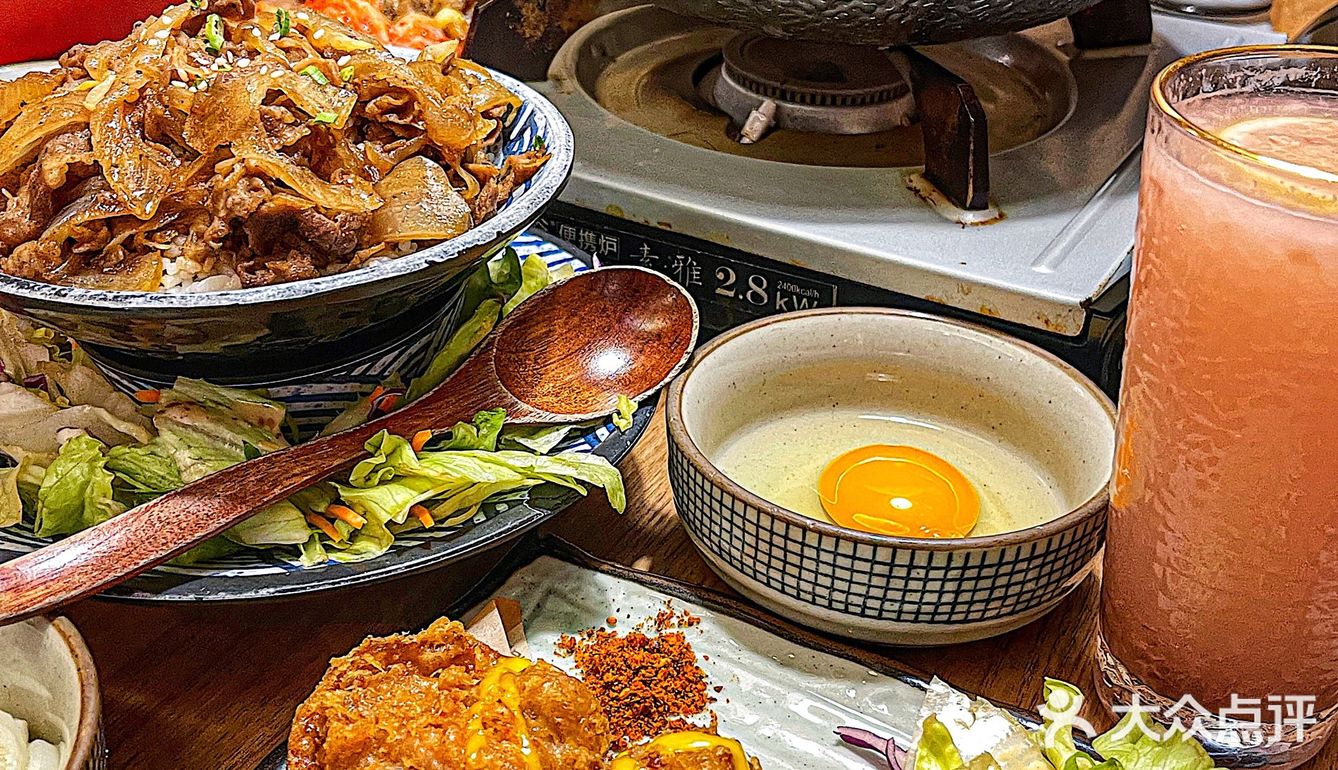 武汉首家三文鱼寿司甜甜圈 日料 🍣