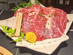 -山川小町·极番烧肉(新地假日广场店)