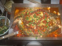 -鸣记脆皮烤鱼·海鲜烤鱼(亿合城店)
