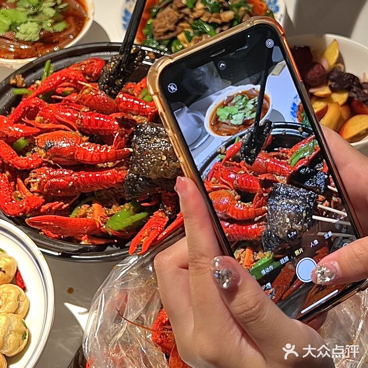 苏州文和友｜居然还有没吃过臭豆腐口味虾🦞