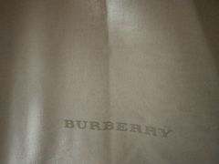 -BURBERRY(上海港汇恒隆广场店)