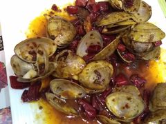 -扒虾小妹儿麻辣海鲜(宏图街店)