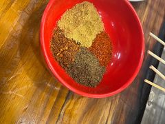 -哈尔滨小酒馆·鲜肉现穿自助烧烤(康新花园店)