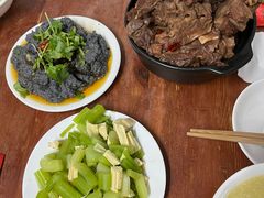 -宝瑞门钉肉饼店
