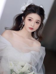 -艾米丽婚纱礼服
