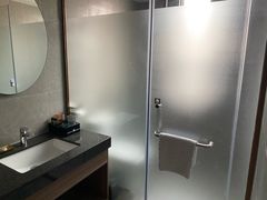 -南方毅源大酒店(广州番禺长隆南村万博地铁站店)