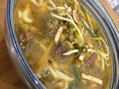 雪菜牛肉麵-陈八两面家(华孚写字楼店)